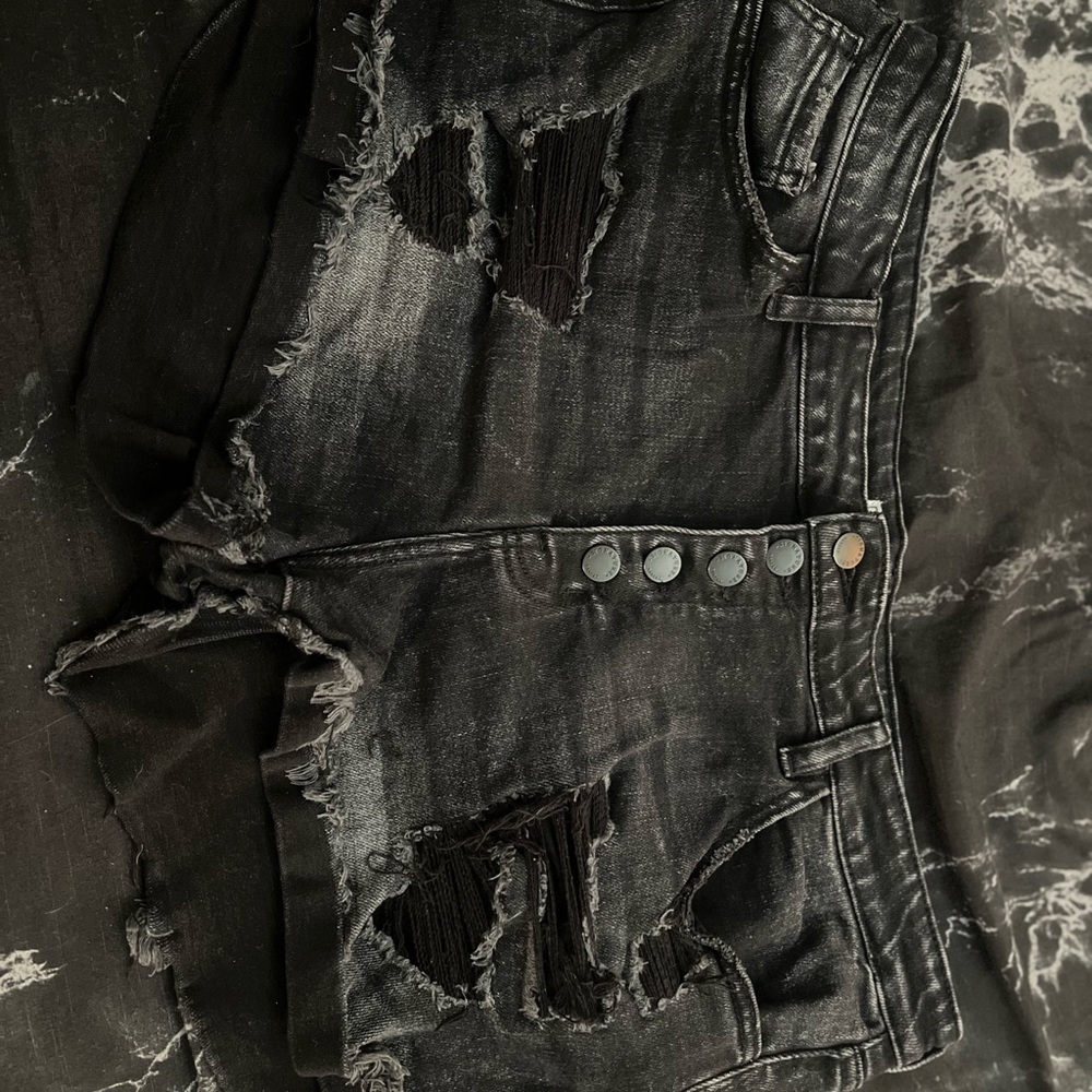 KanCan Signature Mid-Rise Black Jean Shorts